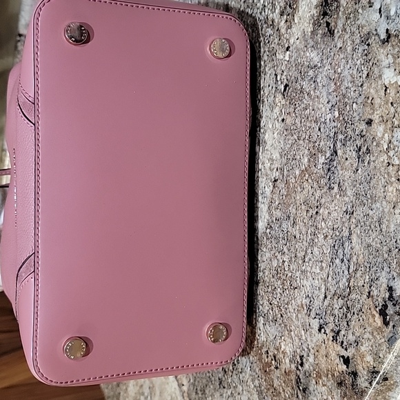 MICHAEL KORS EUC NICOLE LARGE LEATHER BUCKET BAG - Picture 5 of 9